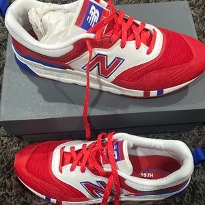 Mens New Balance sneakers (12)